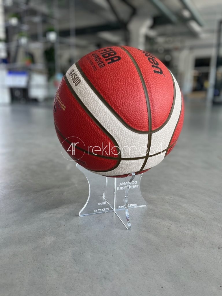 Vardinis krepšinio kamuolio laikiklis